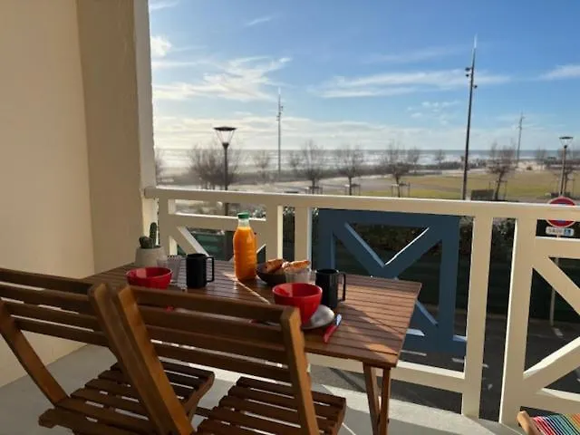 Apartment Mapalou Balcony Ocean View Cozy Downtown Parking *